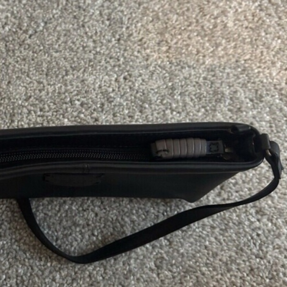 RADLEY LONDON - Black Baguette Leather Bag - Picture 9 of 9